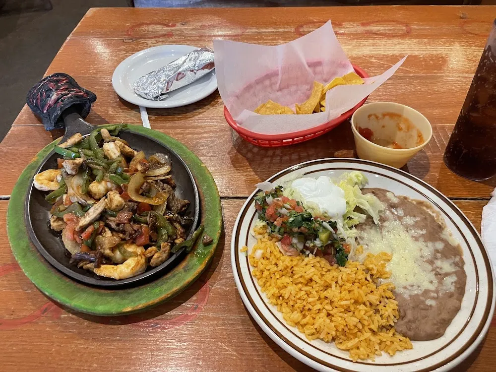 Special 4 Enchiladas Rancheras